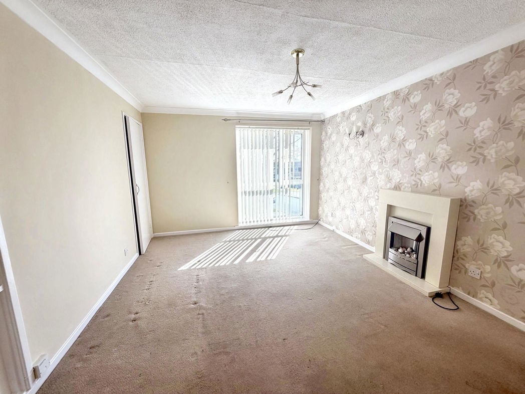 Property image 2 of 13