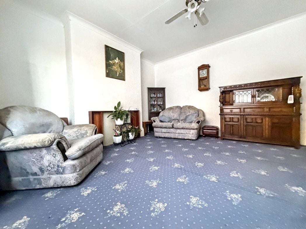 Property image 5 of 35