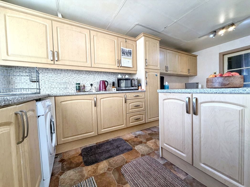 Property image 12 of 35