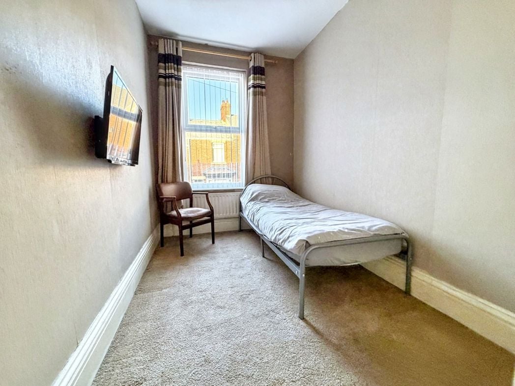 Property image 21 of 35