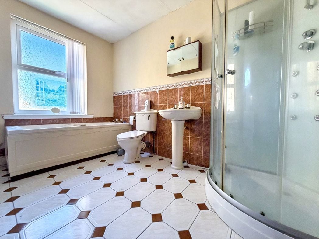 Property image 24 of 35