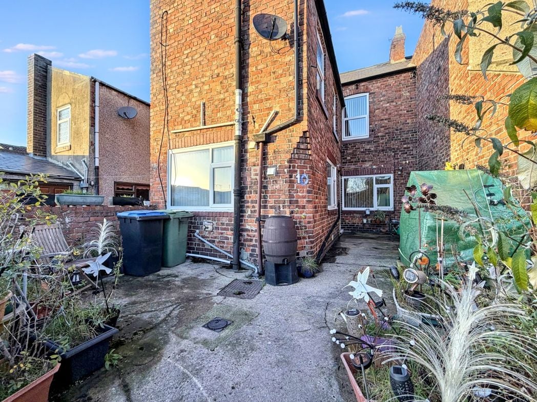 Property image 28 of 35