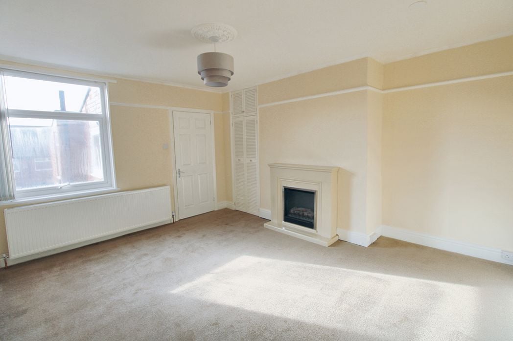 Property image 2 of 8