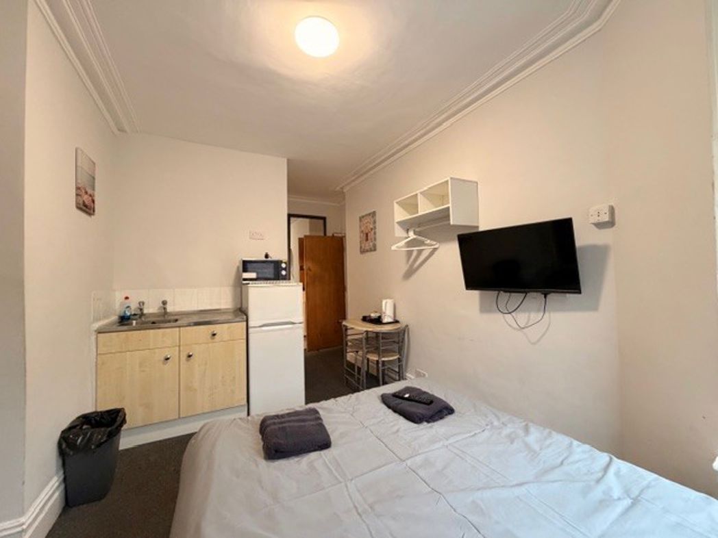 The Blackpool North Hotel, 41-43, Blackpool, Lancashire, FY1 2AR