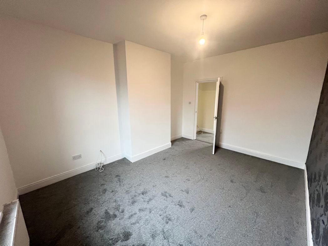 Property image 4 of 6
