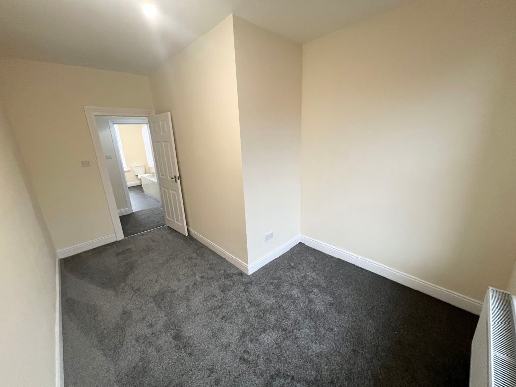 Property image 5 of 6