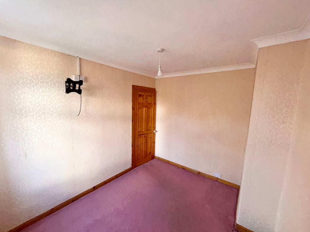 Property image 11 of 16