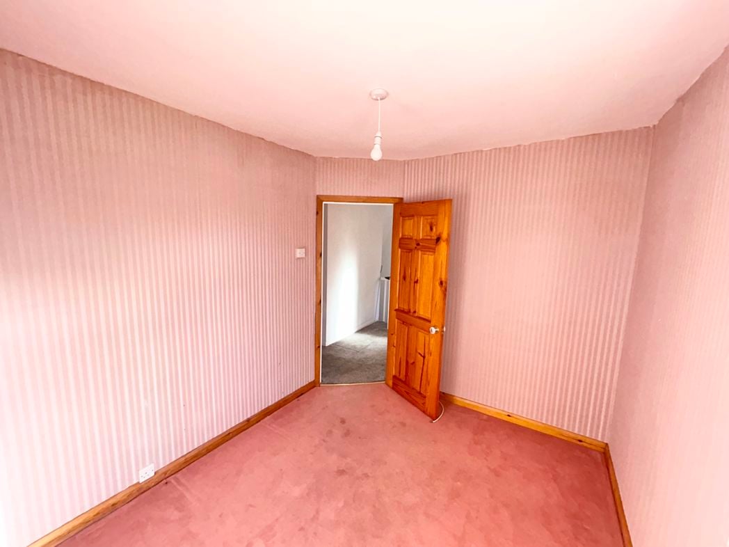 Property image 9 of 16