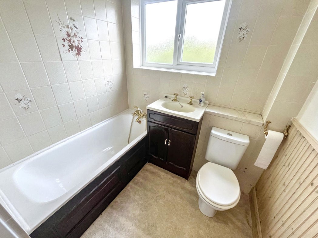 Property image 8 of 13