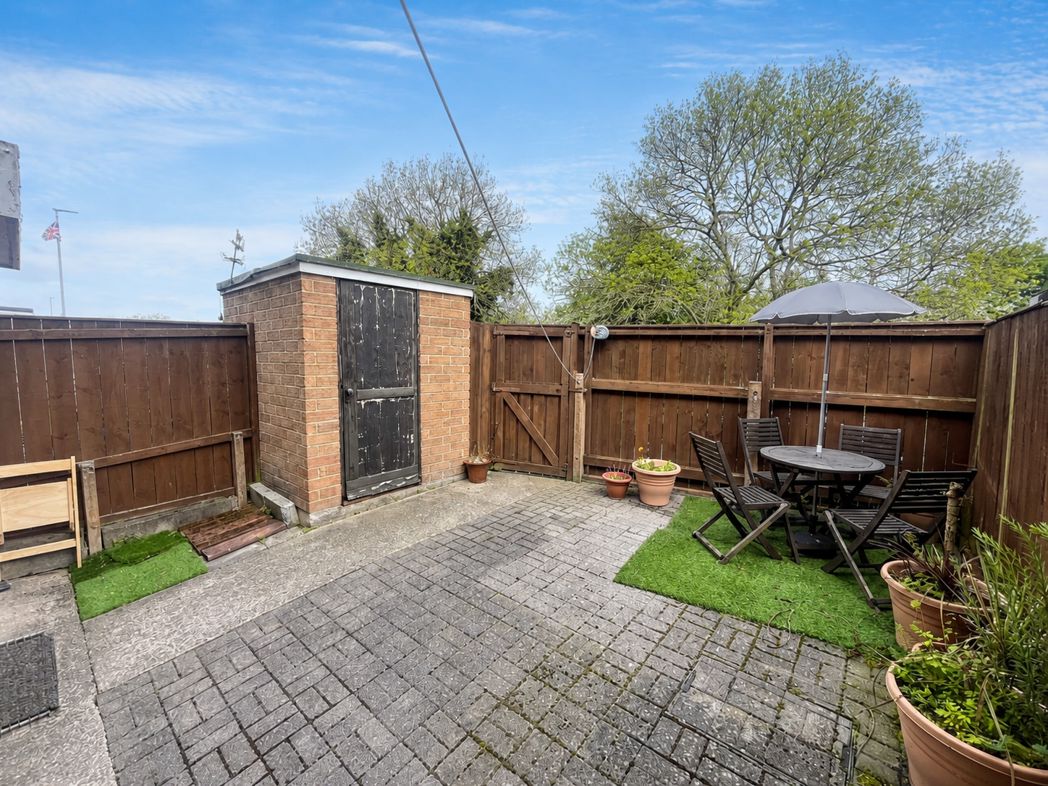 Property image 9 of 13