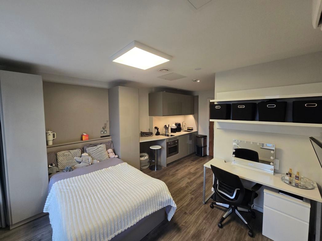 Property image 3 of 9