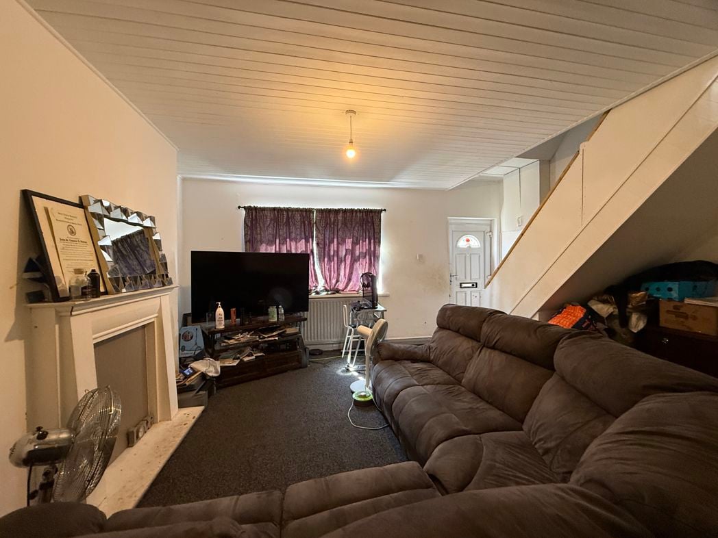 Property image 8 of 12