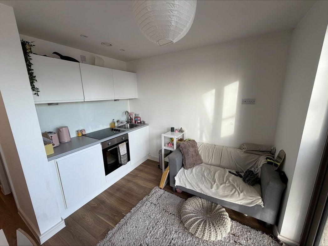 Property image 4 of 9