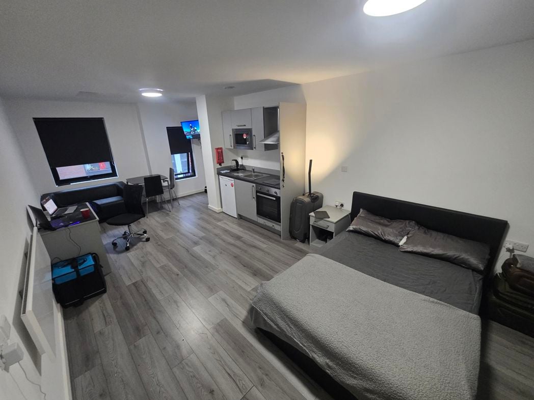 Property image 2 of 13