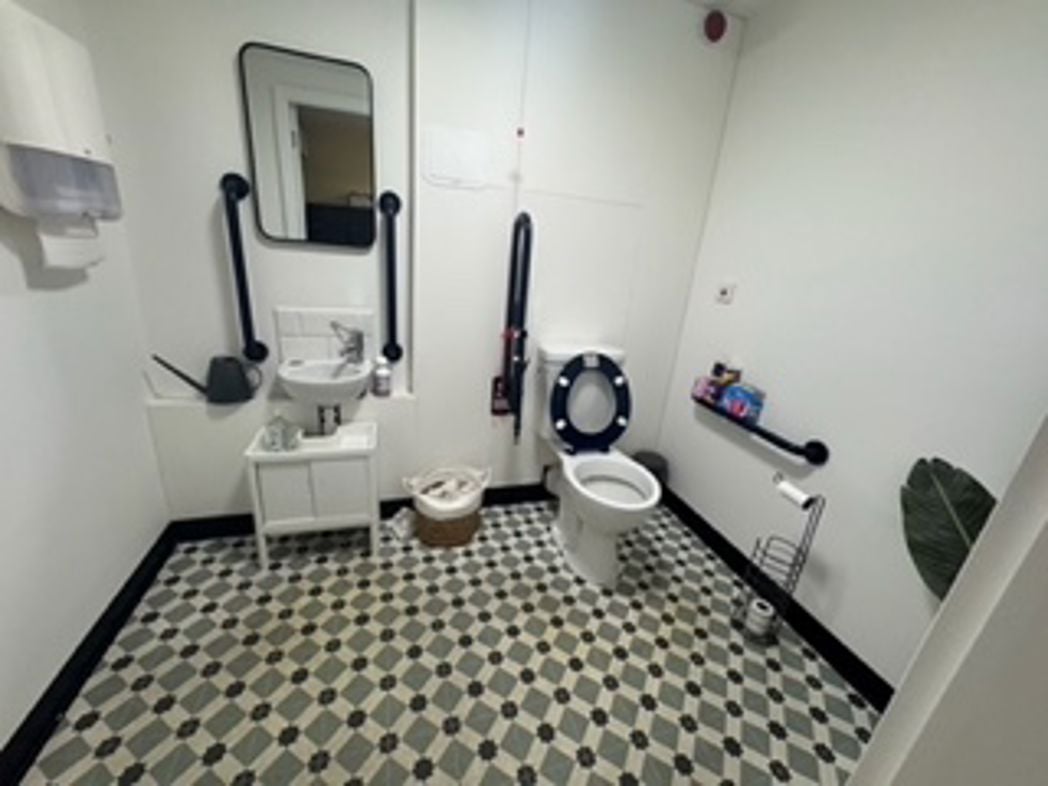 Property image 6 of 13