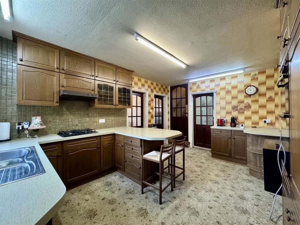 Property image 12 of 20