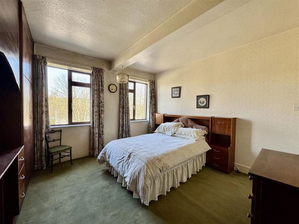 Property image 13 of 20
