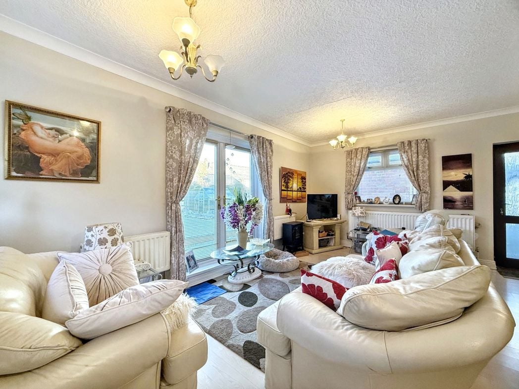 Property image 7 of 33