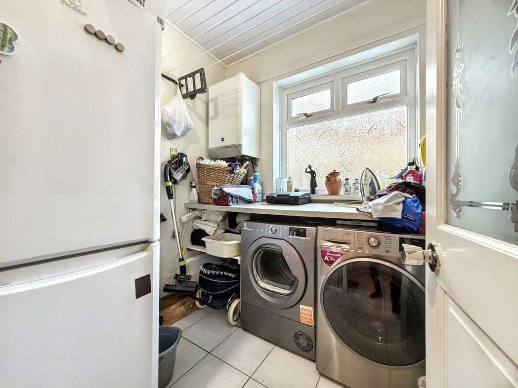 Property image 14 of 33