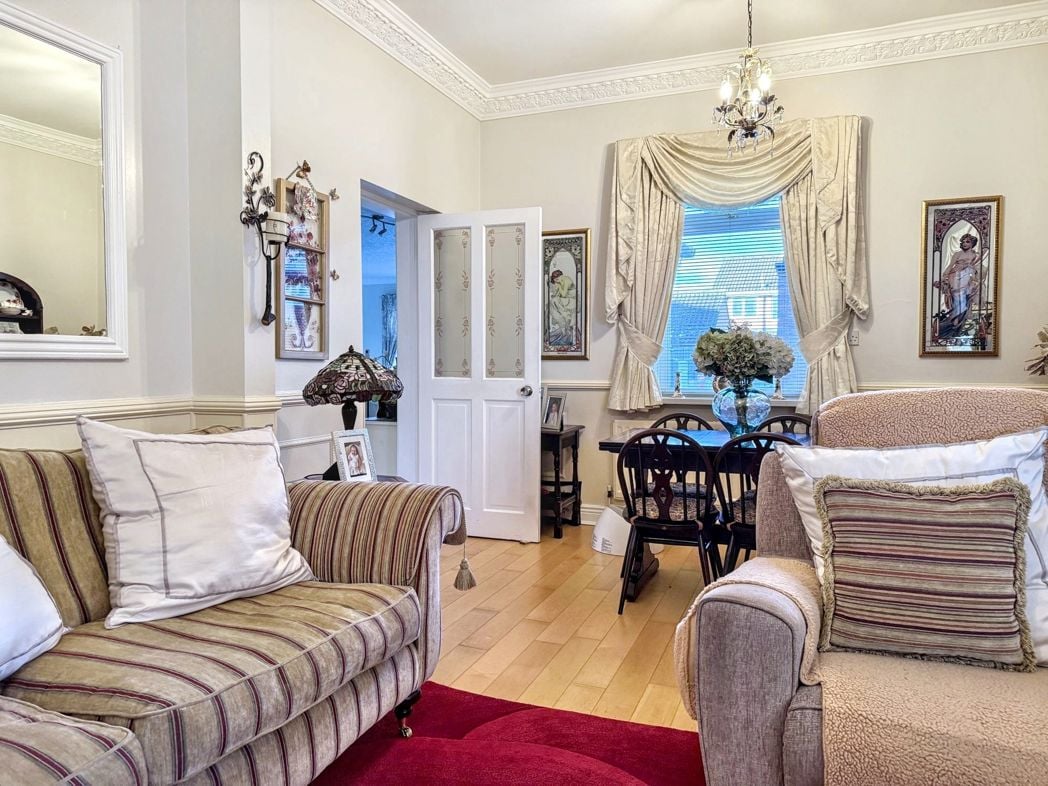 Property image 17 of 33
