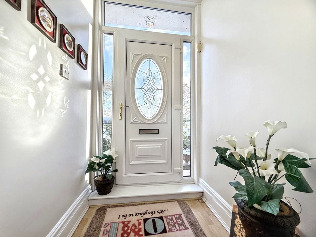 Property image 5 of 33
