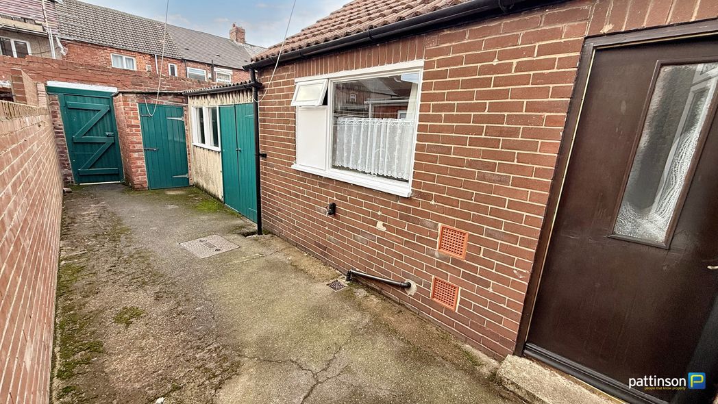 Property image 16 of 19