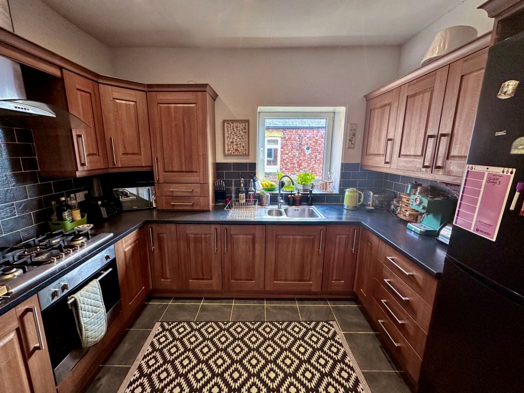 Property image 11 of 26