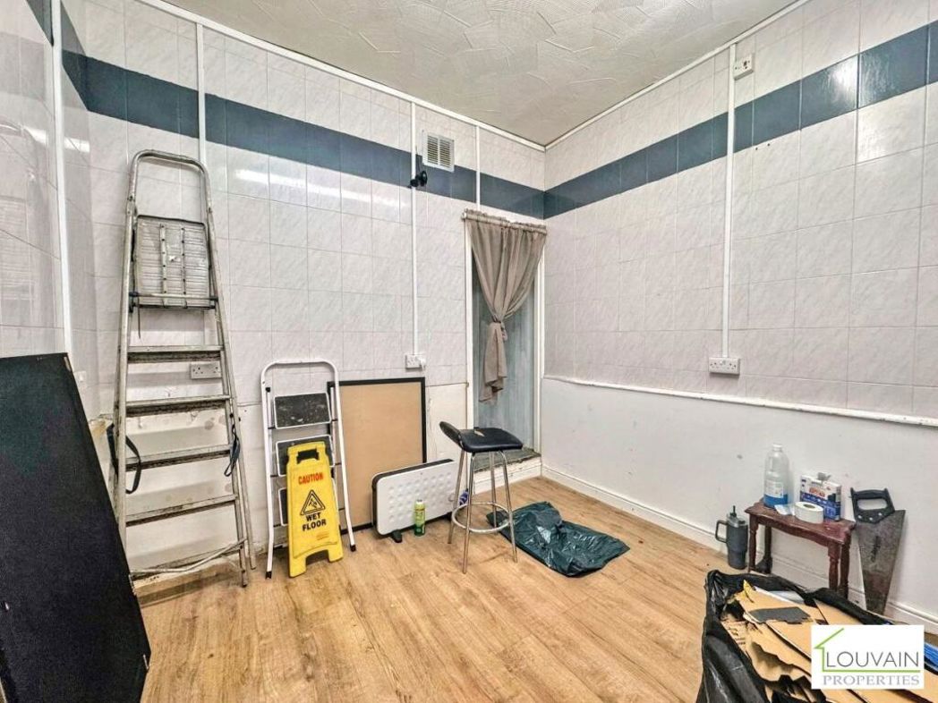 Property image 4 of 19