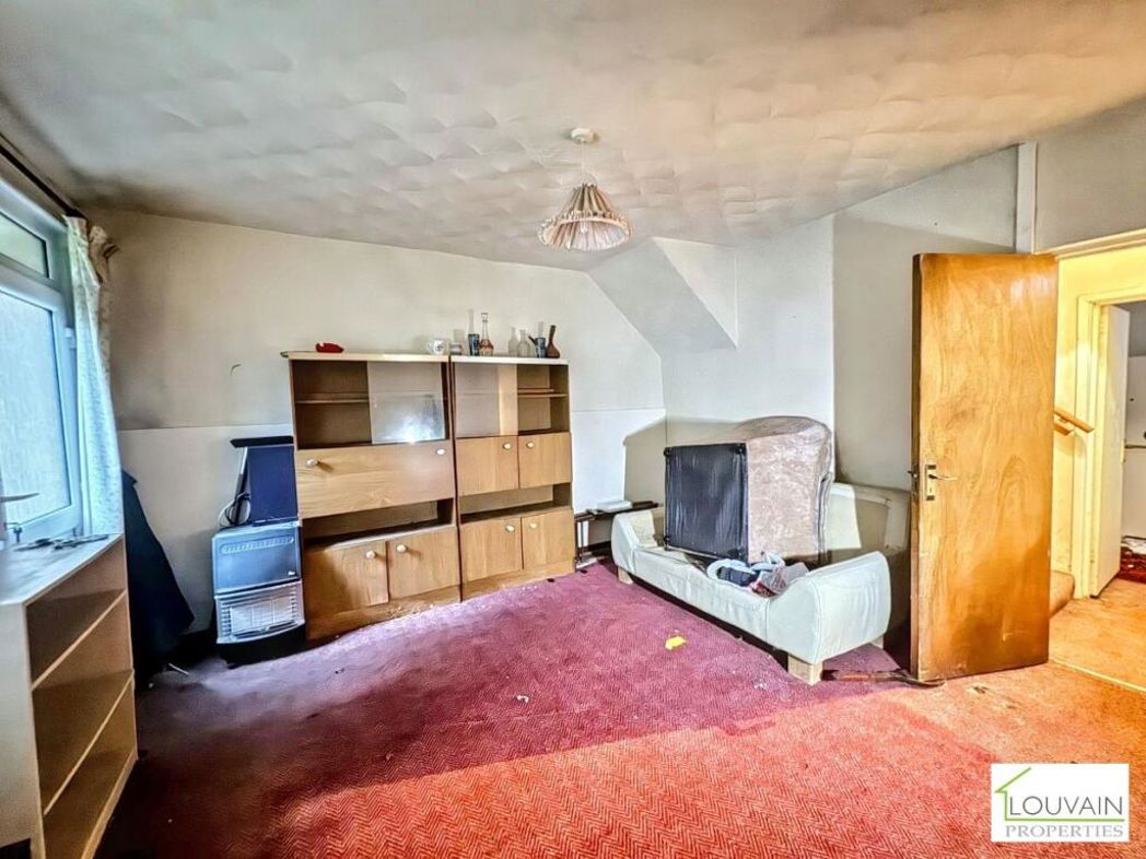 Property image 8 of 19