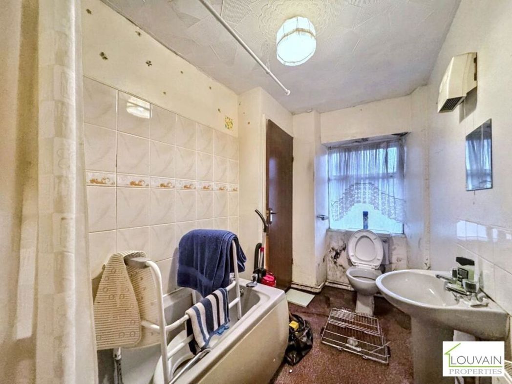 Property image 14 of 19