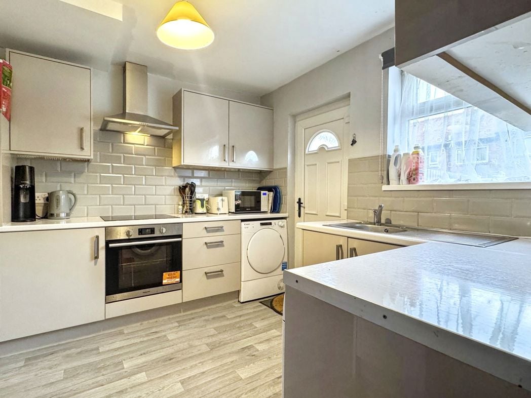 Property image 3 of 18