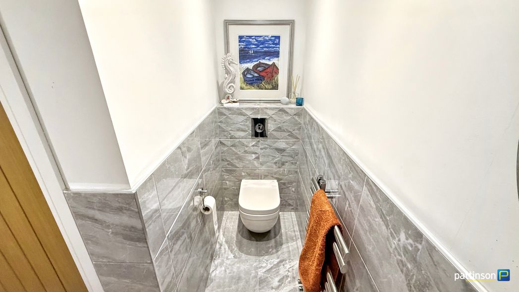 Property image 14 of 29