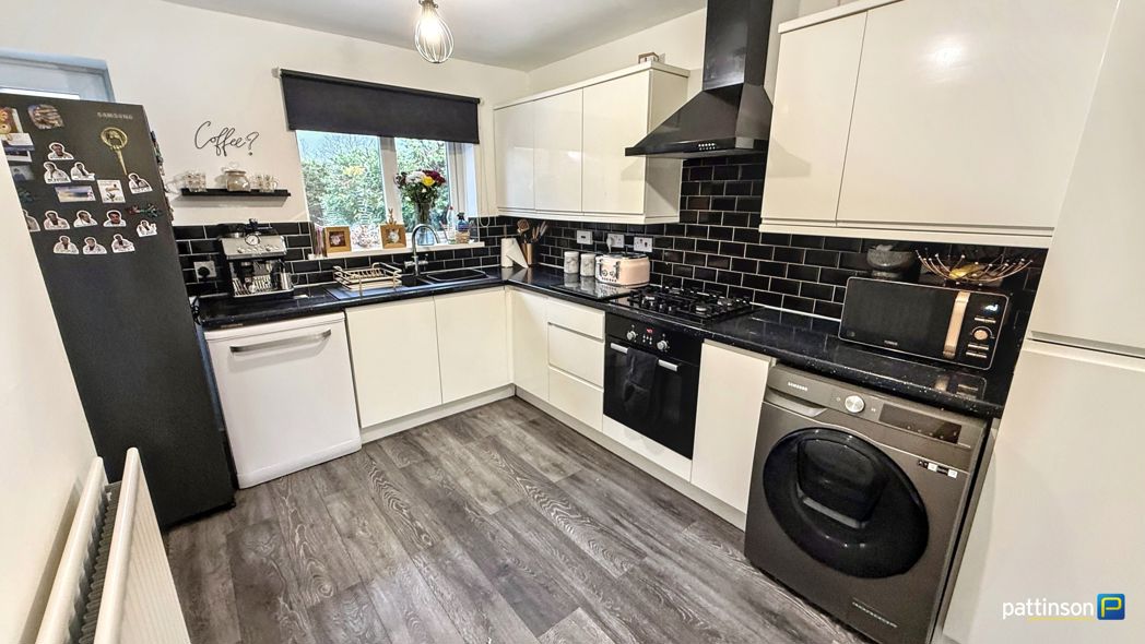 Property image 3 of 29