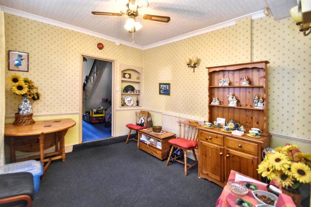 Property image 6 of 14