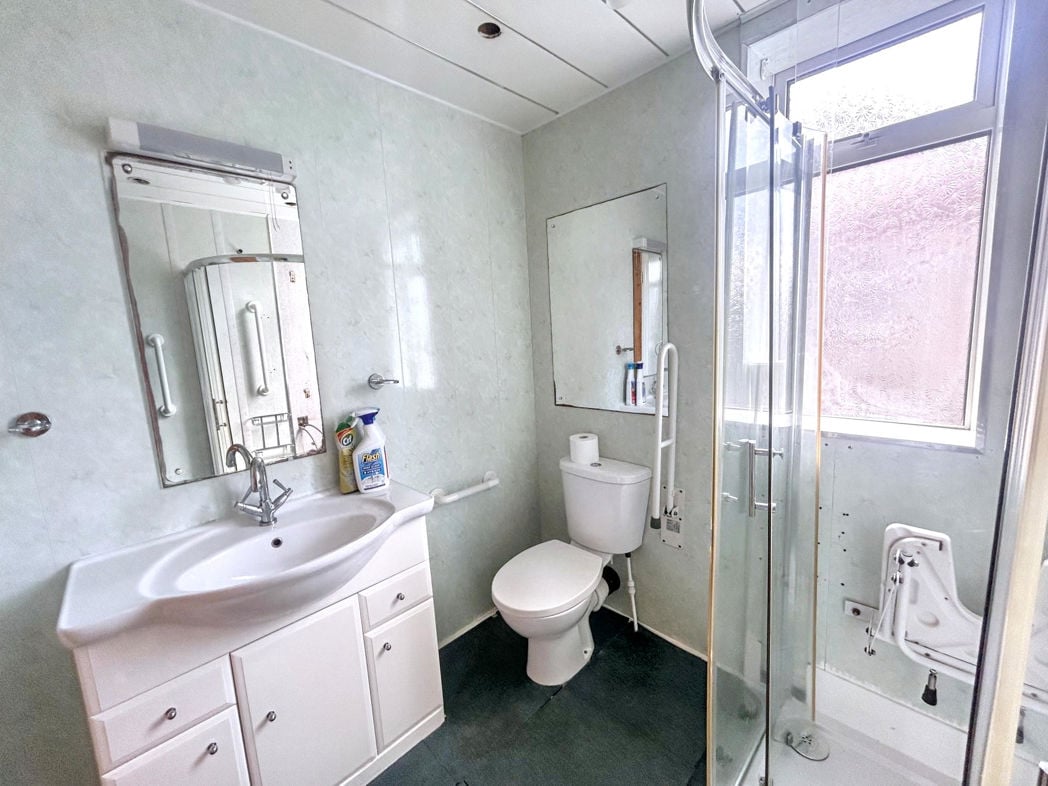 Property image 18 of 23