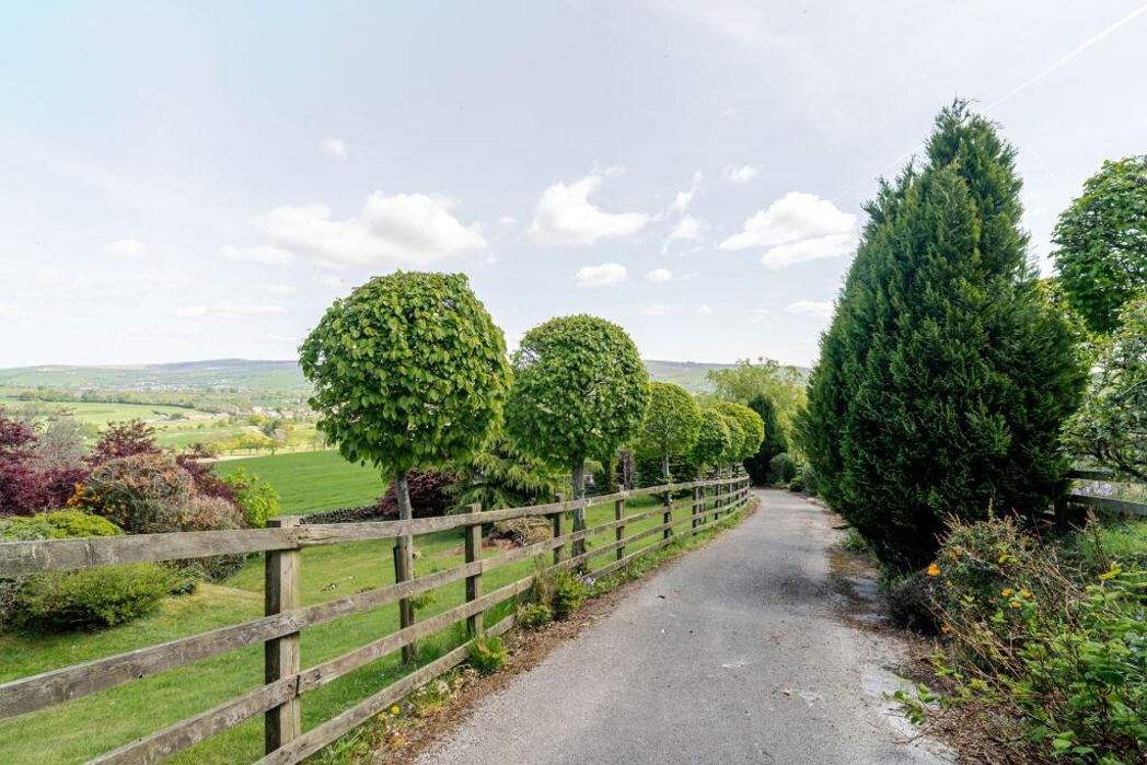 Property image 20 of 45