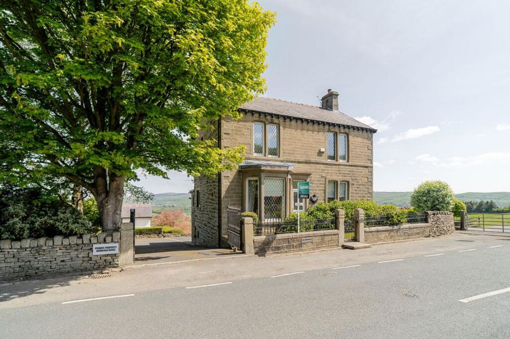 Property image 16 of 45