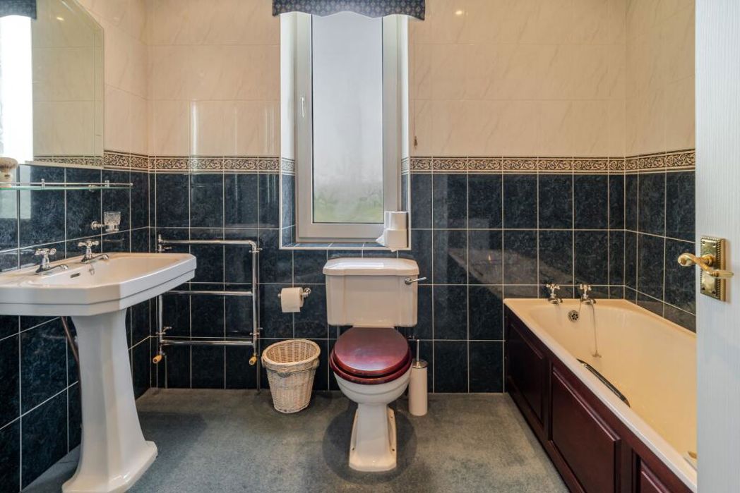 Property image 15 of 45