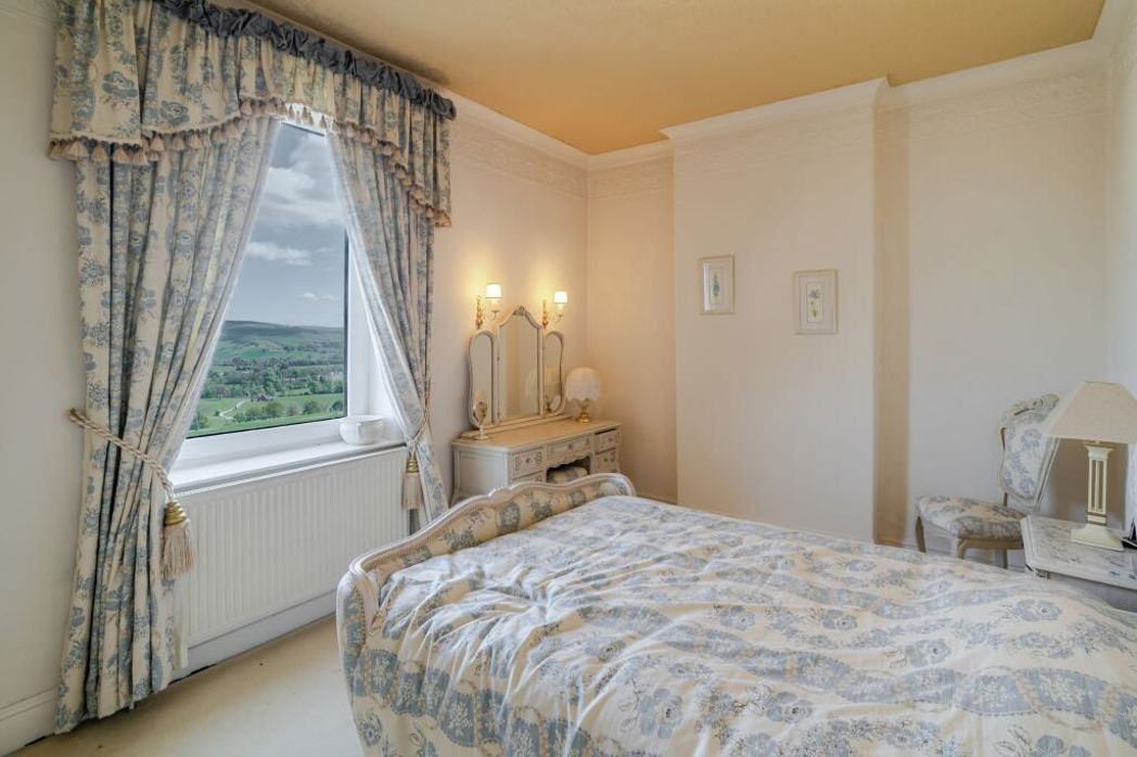 Property image 12 of 45