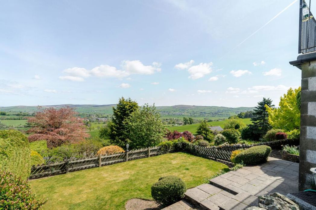Property image 32 of 45