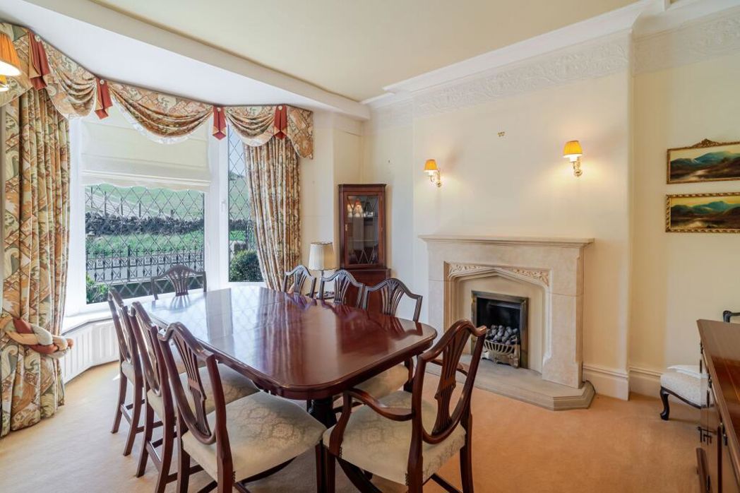 Property image 8 of 45