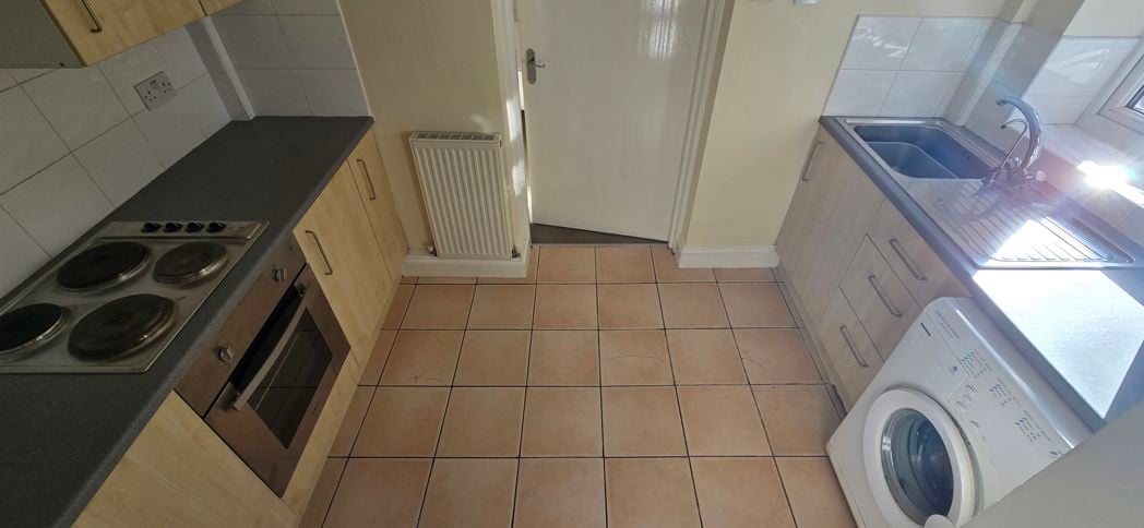 Property image 3 of 28