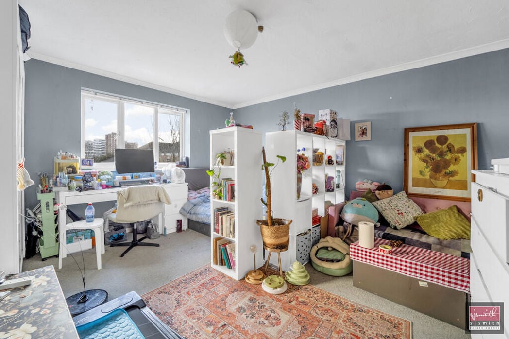 Property image 2 of 10