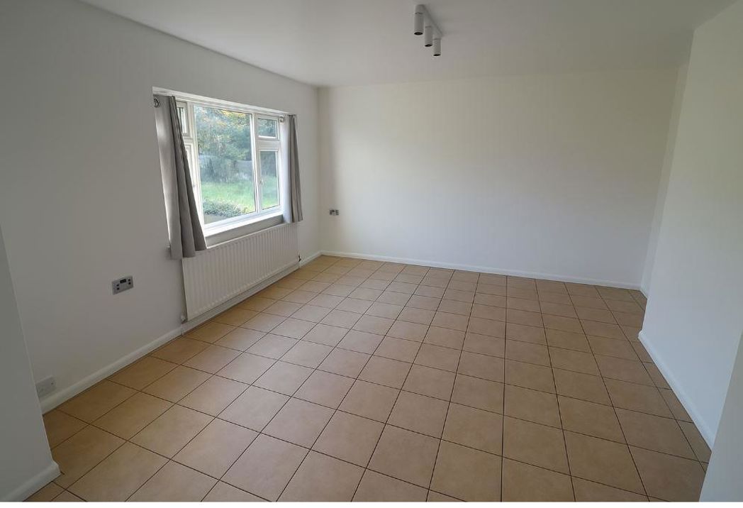 60, Orpington, BR5 4DF