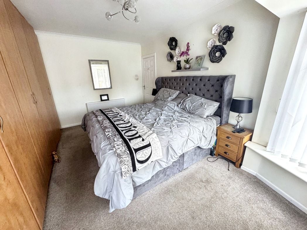 Property image 13 of 27