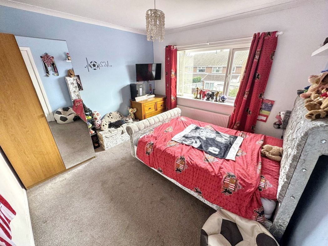 Property image 17 of 27