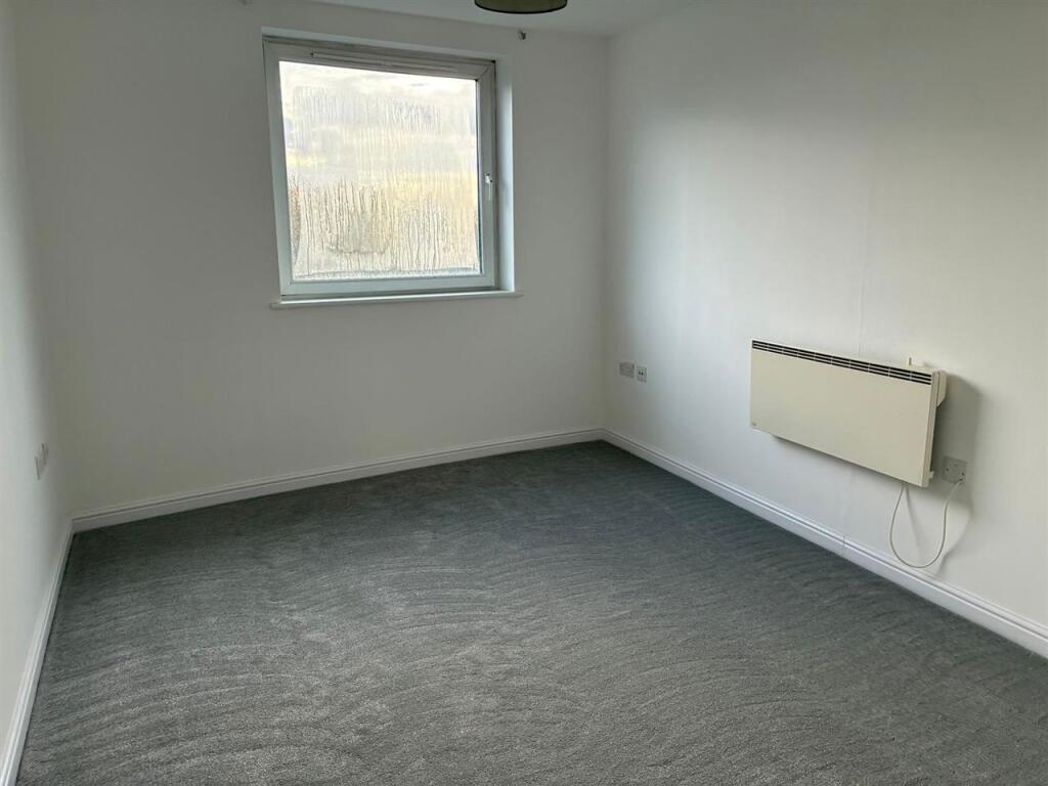Property image 4 of 5