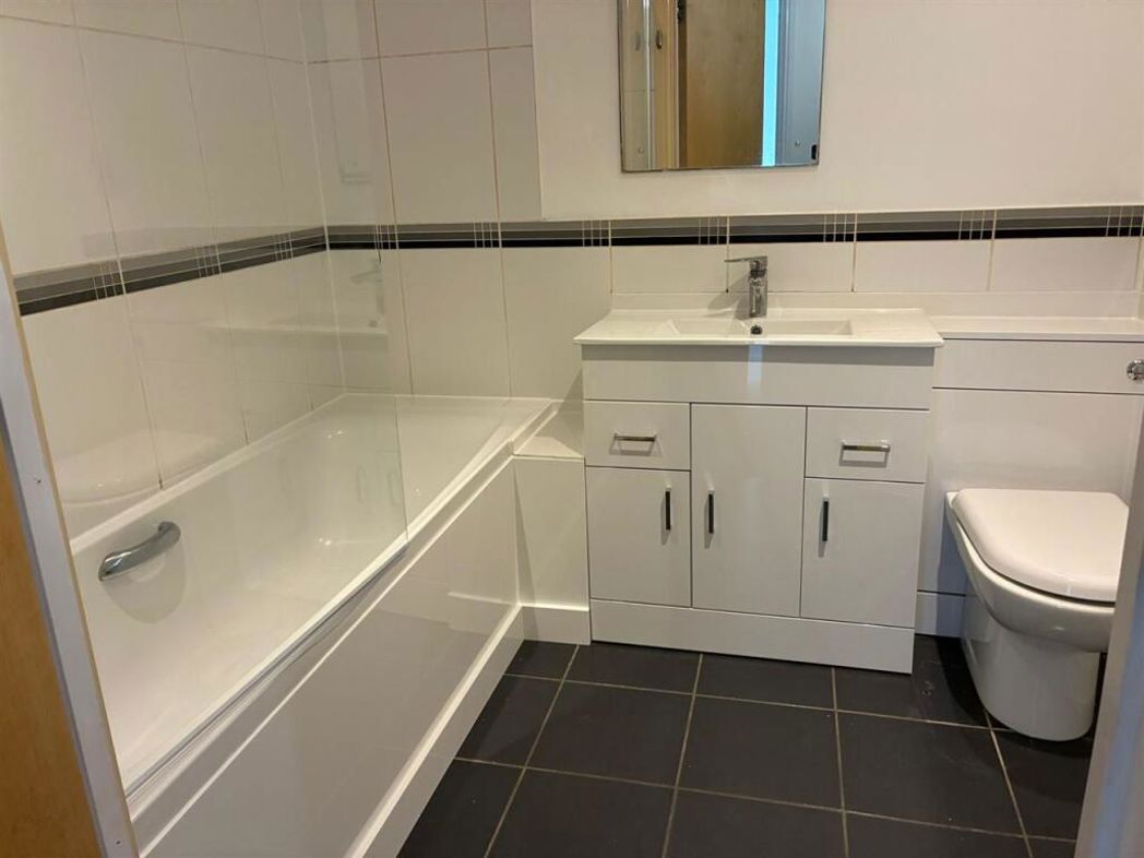 Property image 5 of 5