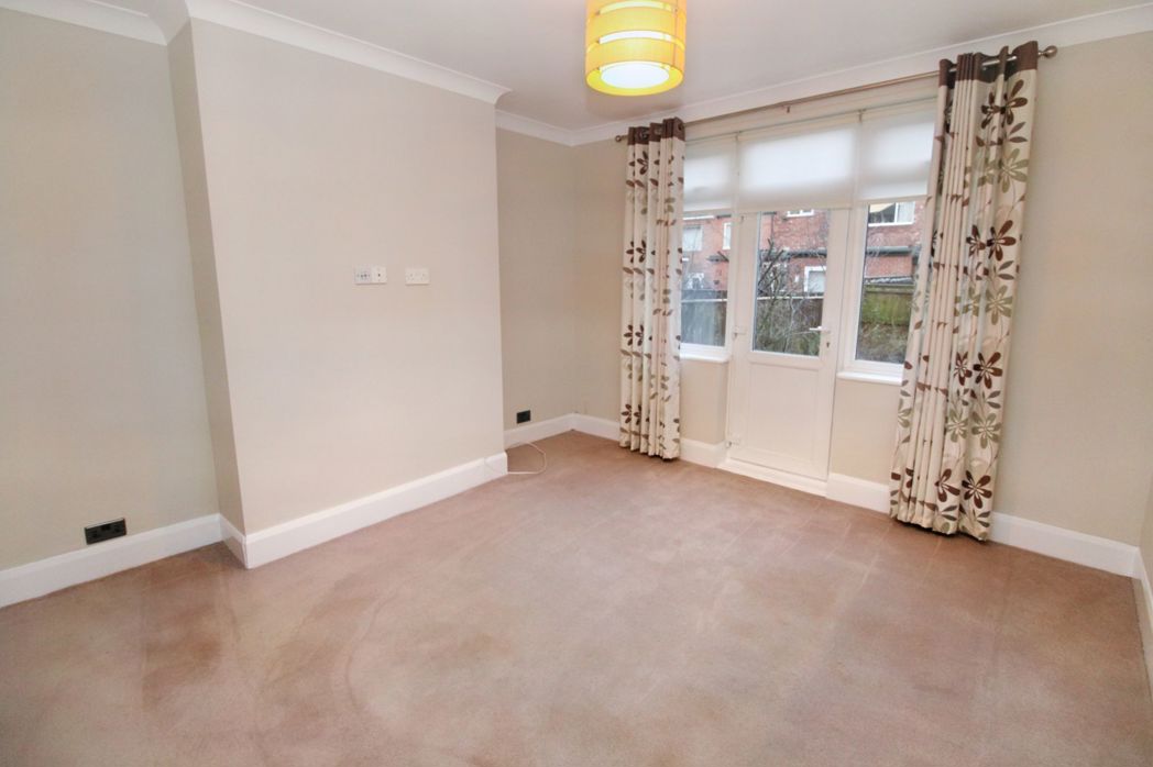 Property image 3 of 11