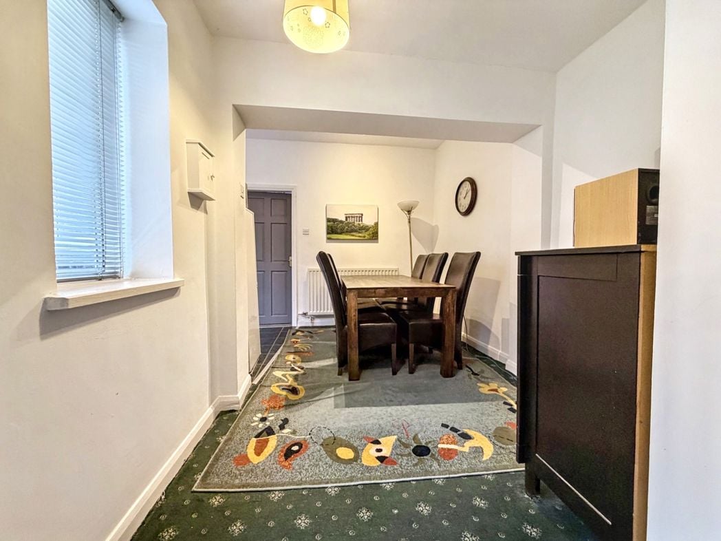 Property image 11 of 19